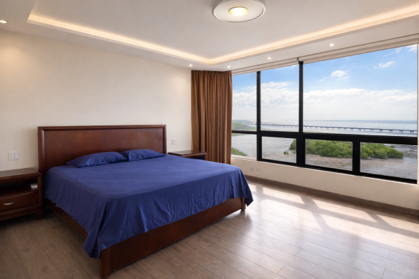 Apartment for sale in coco del mar oceanfront