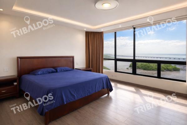 Apartment for sale in coco del mar oceanfront