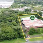 Sale of land with warehouse on the tocumen road