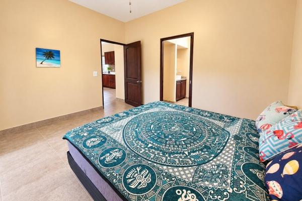 Finca ribereña con dos casas en 3,14 acres.