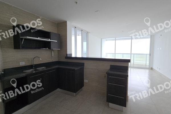 Venta de apartamento en ocean waves nueva gorgona