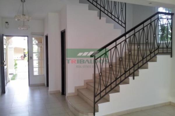 Venta de casa en villa valencia