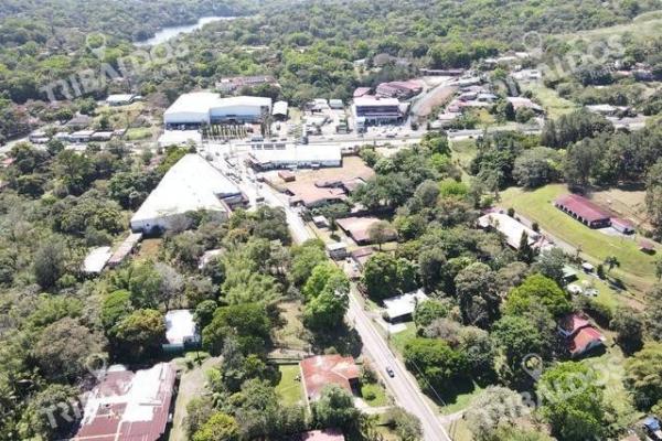 Land in las cumbres, la cabima