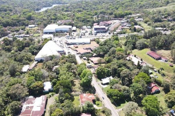 Land in las cumbres, la cabima