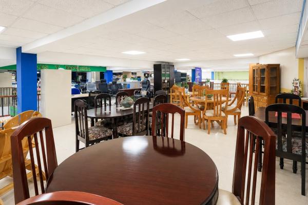 (negociable) venta de edificio comercial en calidonia