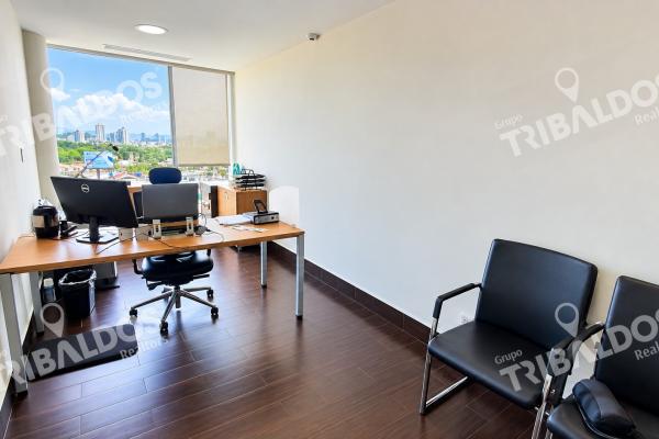 Venta de oficina en ph bmw plaza, calle 50