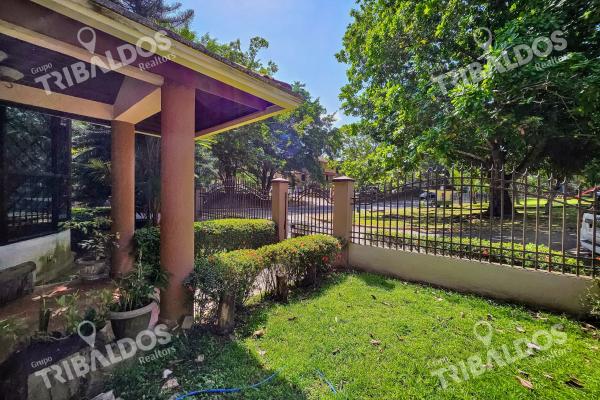 Venta de amplia casa en albrook