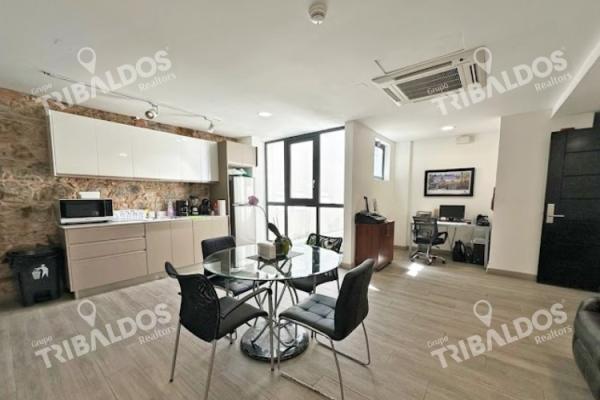 Venta de oficina en casa pérez alemán, casco antiguo