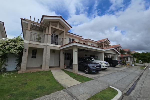 Se alquila casa full amoblada en ph reserva de versalles, don bosco