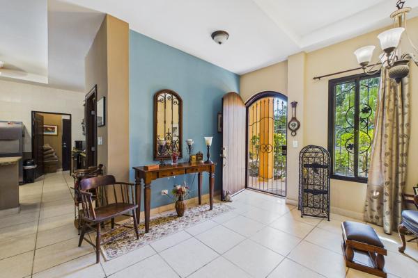3 bdrm tropical estate hacienda pacifica