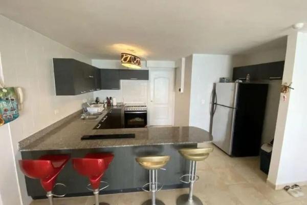 Apartment with ocean view in coronado country club
