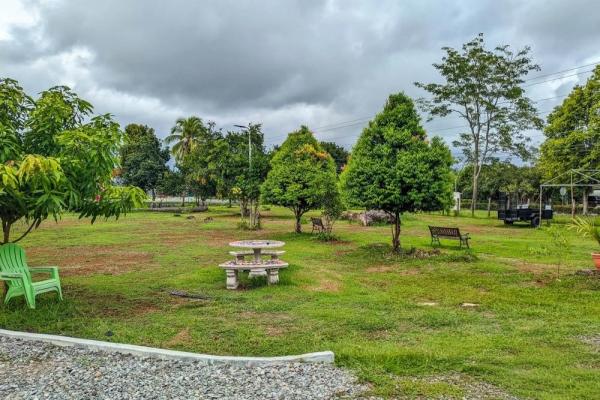 Roadside property with 2,906 m² in dolega