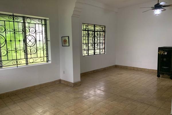 Venta de edificio en bella vista con tres amplios apartamentos