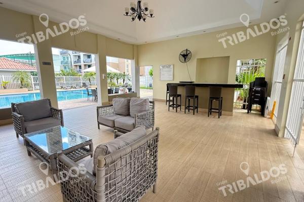Venta de apartamento en ph torres de versalles ii