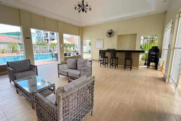 Sale of apartment in torres de versalles ii building