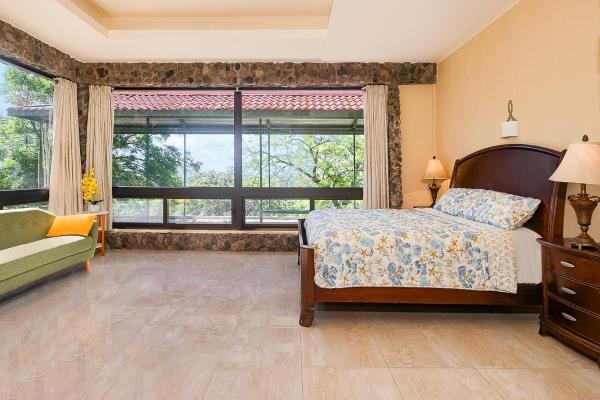 Panama estate w/marina,airstrip & resort potential