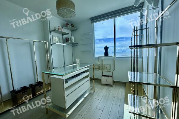 Venta de espectacular apartamento rentando en ph maui costa del este rentando