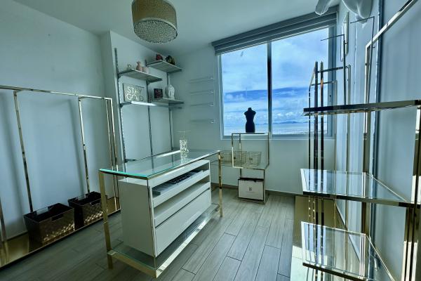 Venta de espectacular apartamento rentando en ph maui costa del este rentando