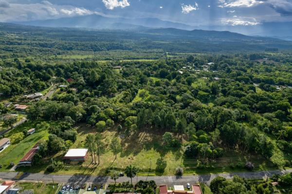 Se vende terreno de 1.9 hectáreas en potrerillos arriba
