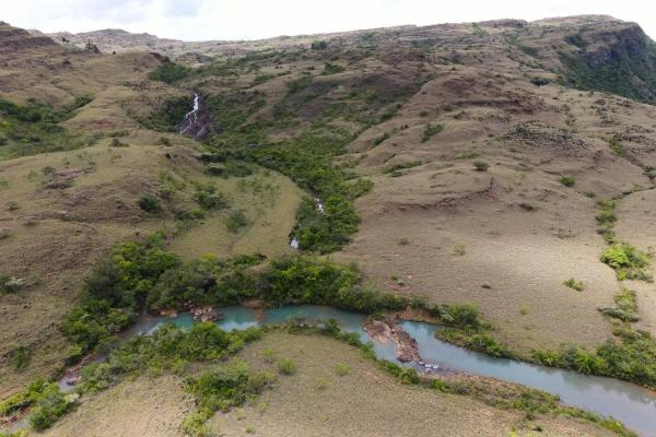 Stunning waterfalls near sante fe with 117 has