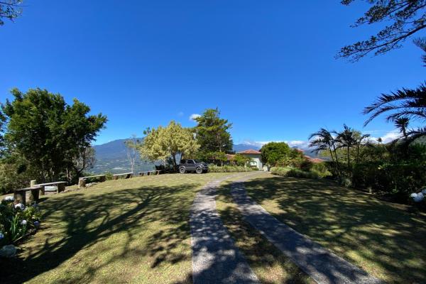 Luxury estate lot jaramillo with barú views