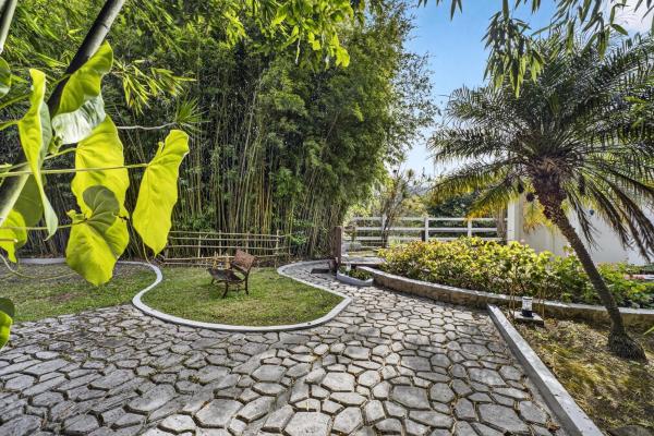 Downtown boquete retreat on 800 m² lot