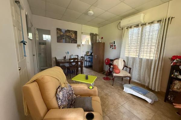 Se vende casa con 4 apartamentos