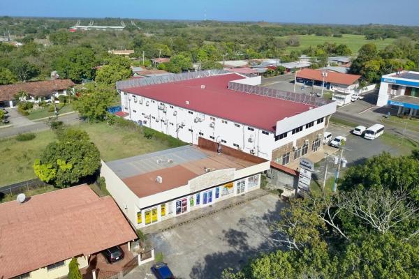 Se vende locales comerciales