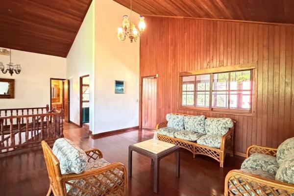 Se vende casa en altos de cerro azul