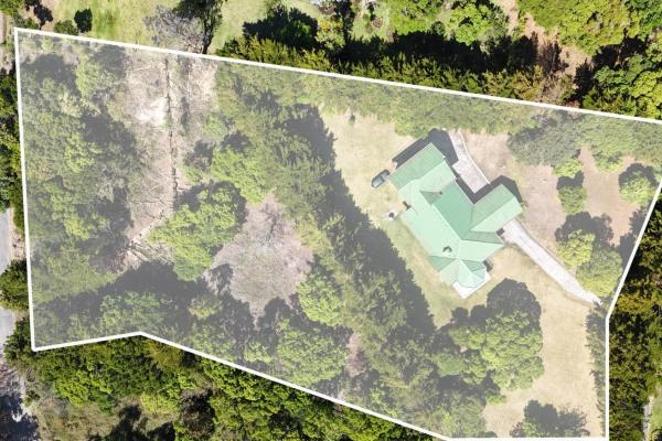 Mountain living surrounded by nature in volcancito