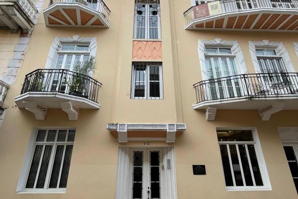 Apartment for sale in old town panama