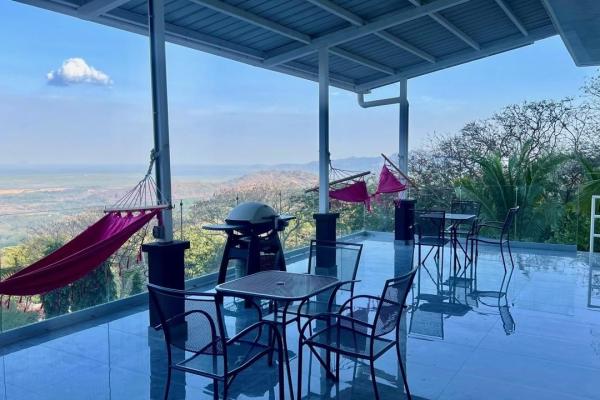 Ocean view loft, 2 bedroom