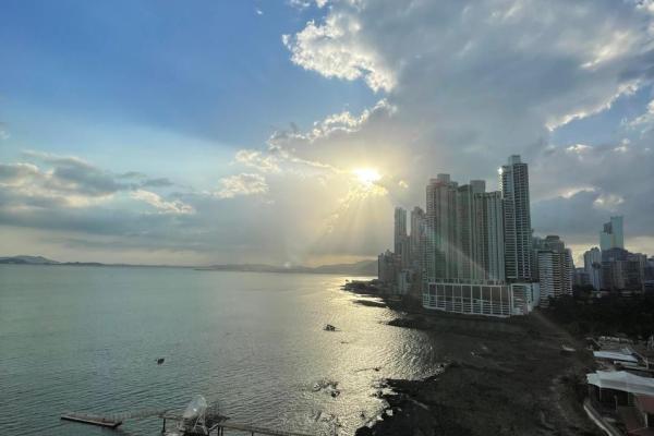 Apartamento lujoso en punta pacifica p.h. aquamare