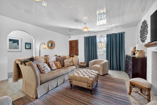 Casa en santa lucía boquete con potencial de casita