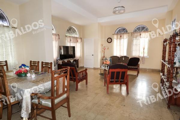 For sale building renting la riviera in colon