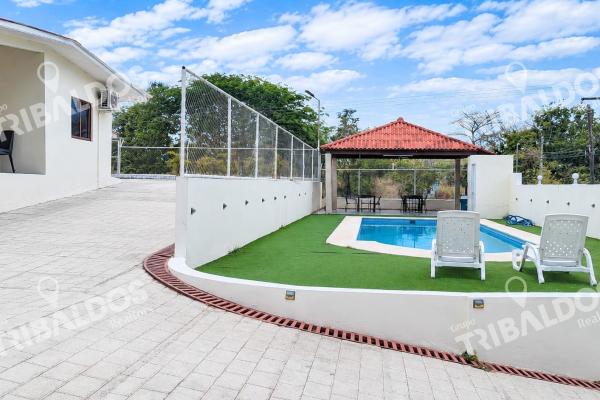 Venta de terreno comercial con mejoras
