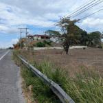 Venta de terreno comercial con mejoras