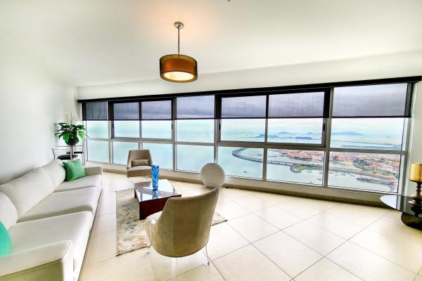 Venta de apartamento en p.h rivage, avenida balboa