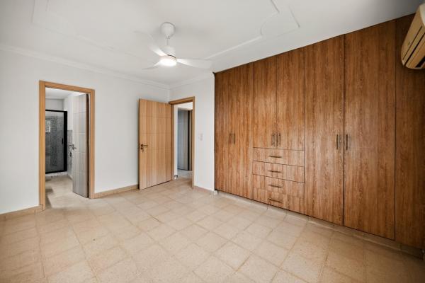 Dúplex de 3 niveles en venta en altos de miraflores, betania, panamá