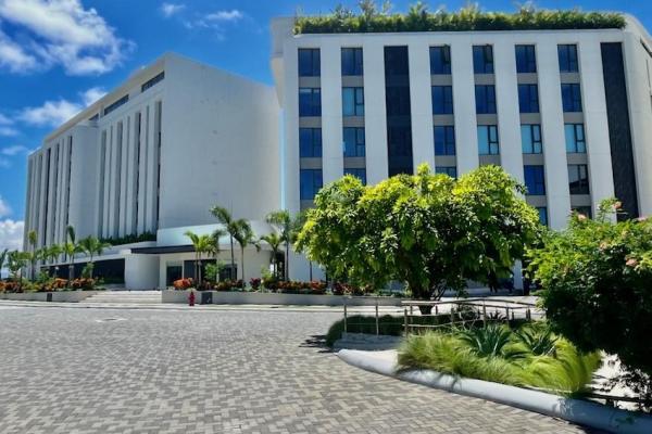 Ocean reef - 3 bedroom seascape for sale