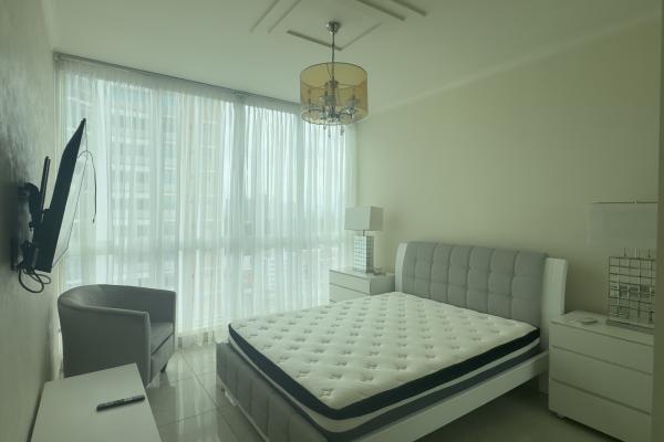 Alquiler de apartamento en ph the cosmopolitan (amoblado)
