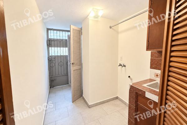 Venta de casa unifamiliar en san francisco | 3 recámaras, amplia terraza y 2 estacionamientos