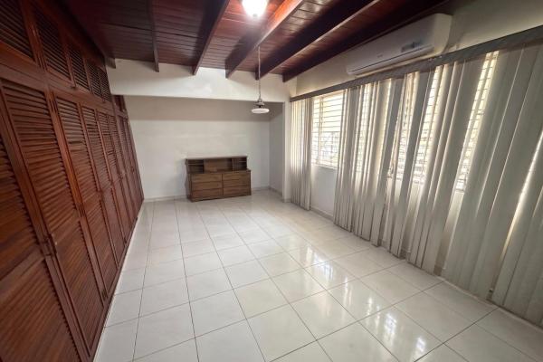 House sale in obarrio, dead end street (samuel l.)
