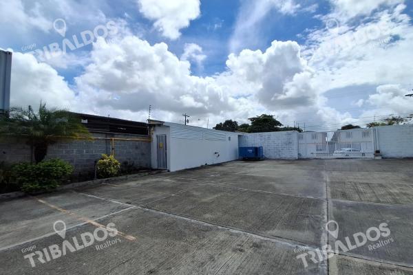 Venta de terreno con anteproyecto en las acacias