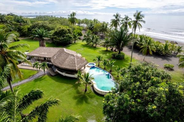 Charming coastal home for sale in coco beach, pana