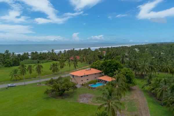 Condominio amueblado de 2 habitaciones en venta