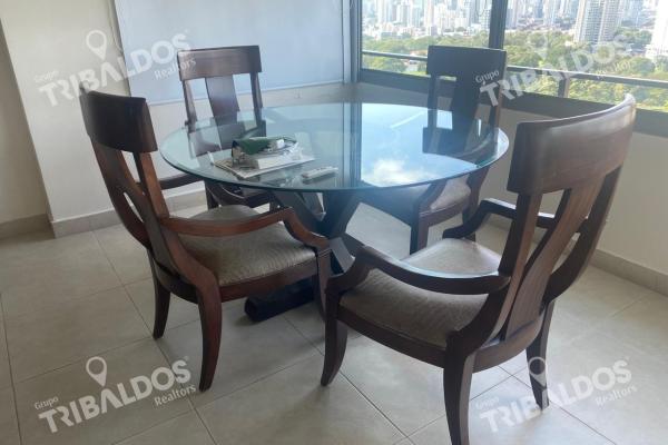 Venta de apartamento en golf tower, altos del golf