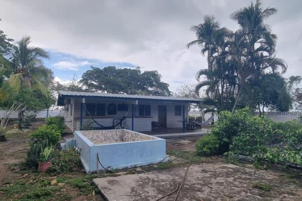 Opportunity: property steps from the beach 3 homes