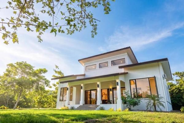 New 3-bedroom villa in boca chica