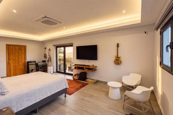 Casa de estilo contemporáneo en boquete country club, panamá.
